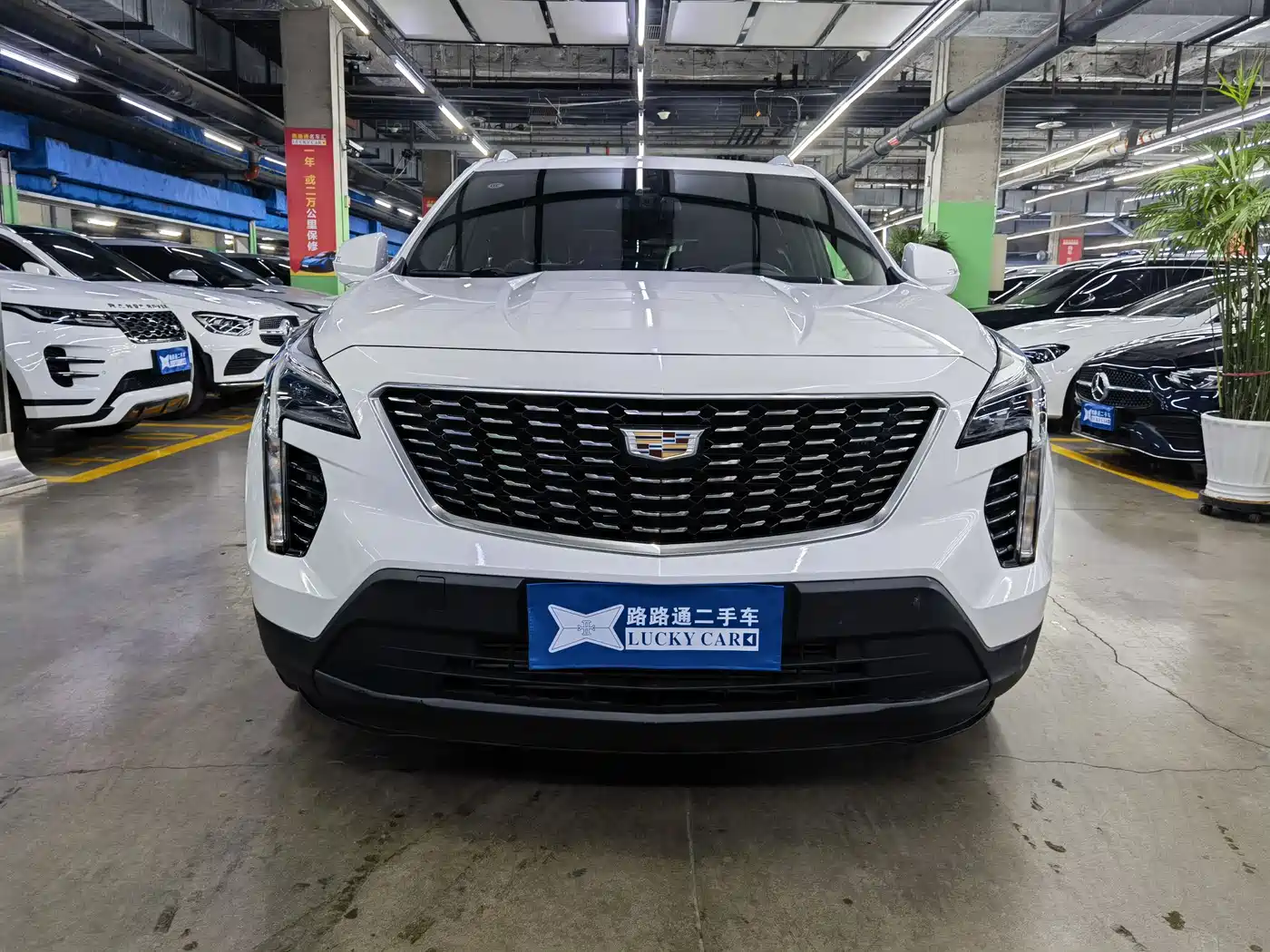 CADILLAC XT4