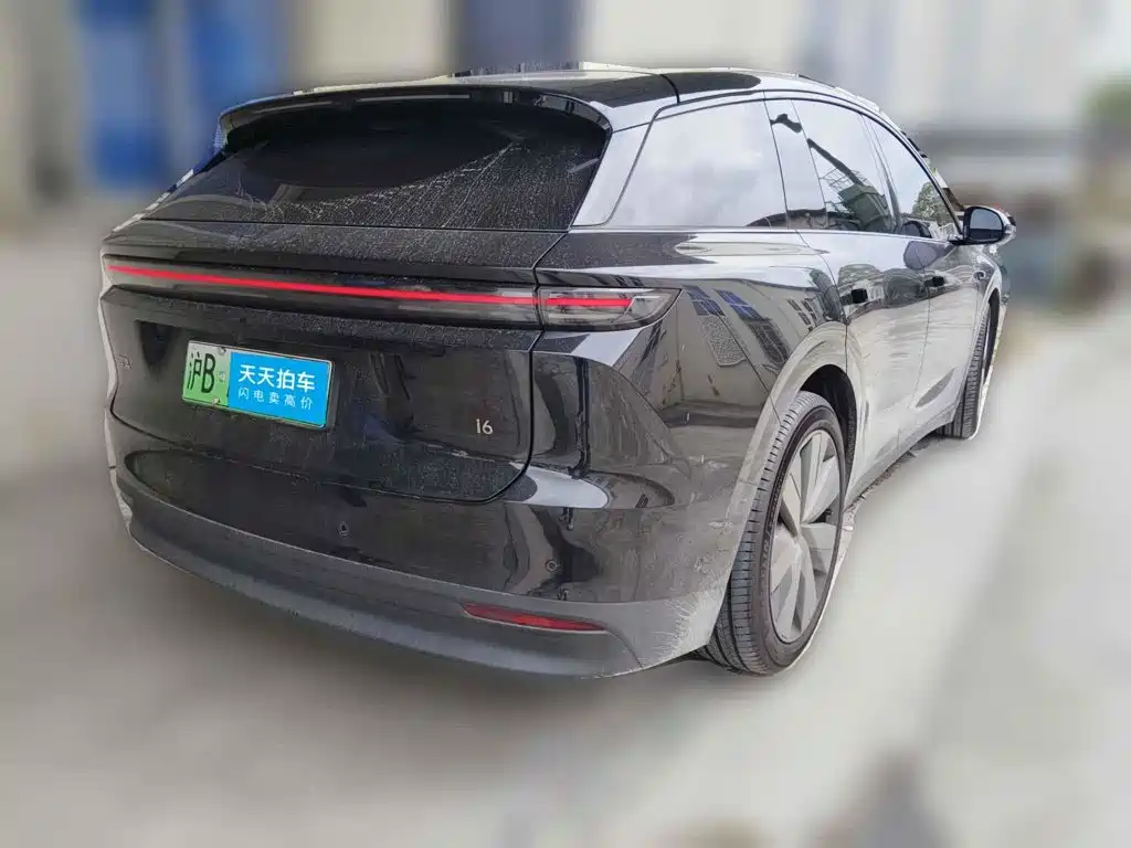 Фото 2 - Li Auto i6
