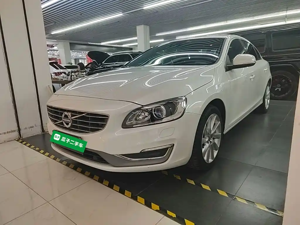 Volvo S60 2017 2017 S60L T4 Momentum