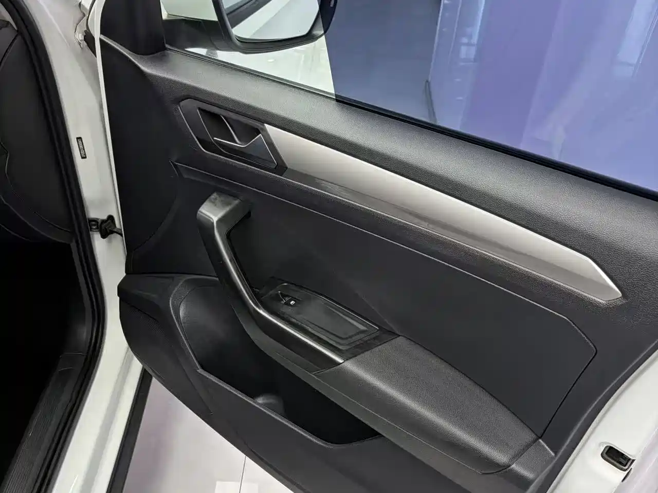 Volkswagen T-ROC 2022 280TSI DSG 2WD Elite PLUS фото 17