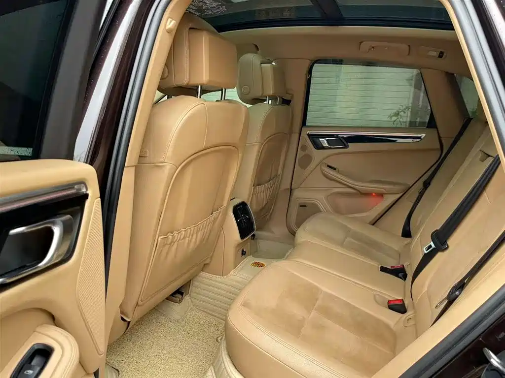 Porsche Macan 2014 Macan 2.0T фото 17