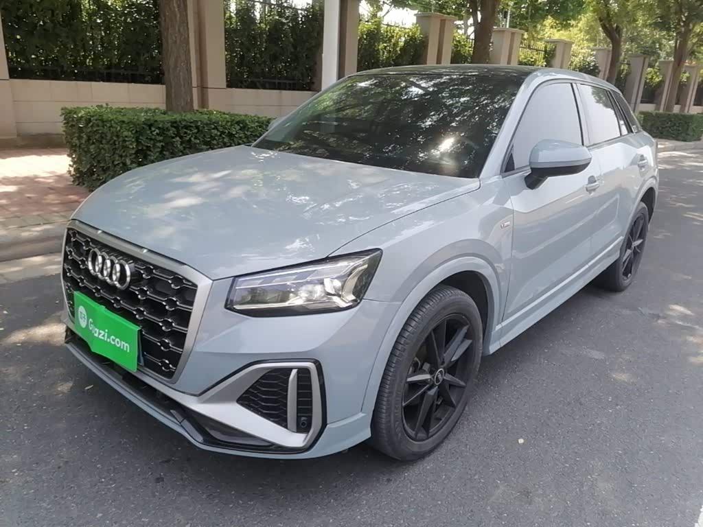 Audi Q2L