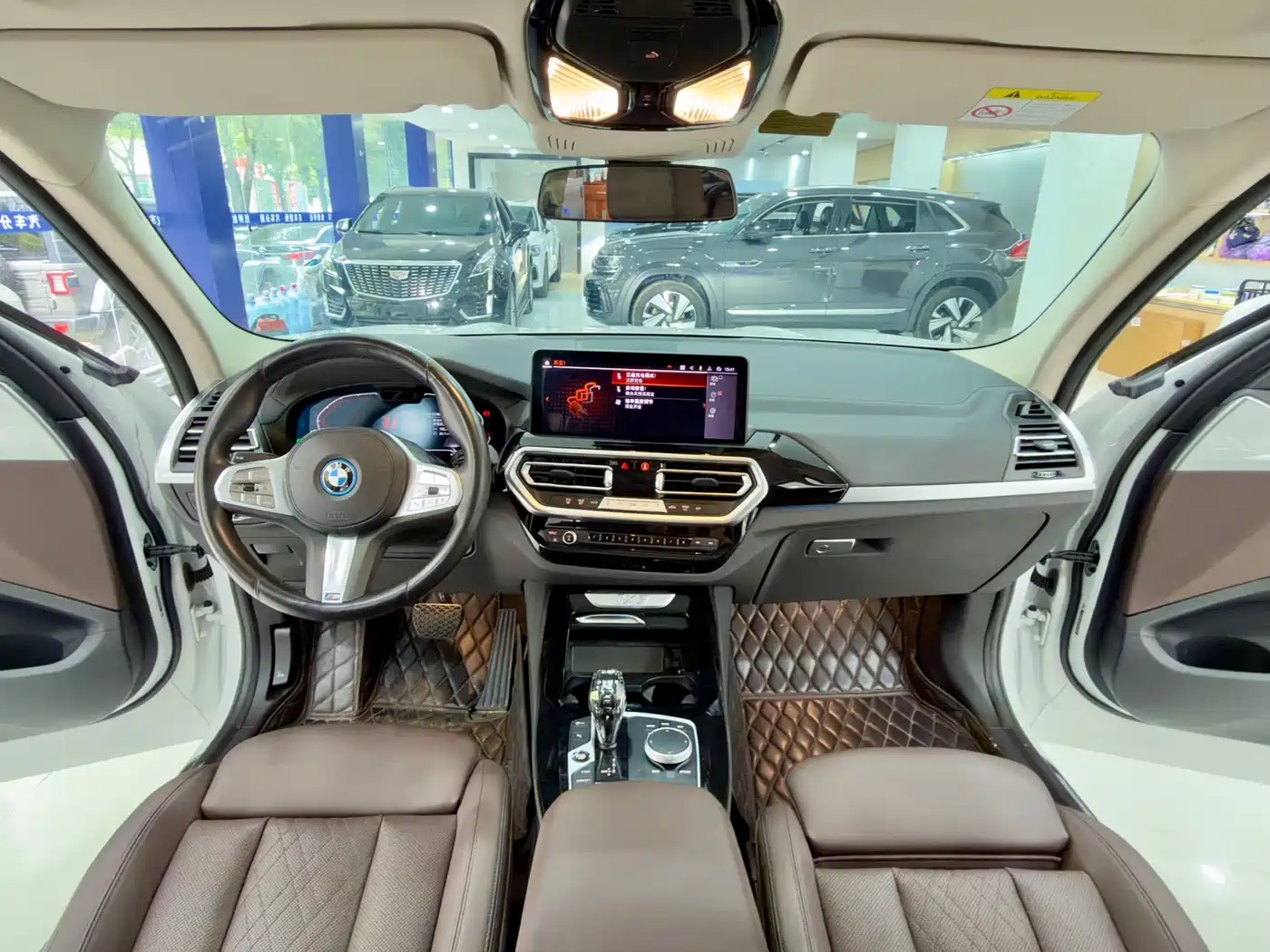 BMW iX3 2022 Facelift Leading Model фото 5