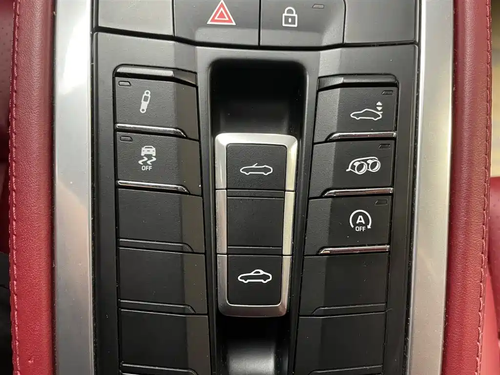 Porsche 718 2022 Boxster 2.0T фото 17