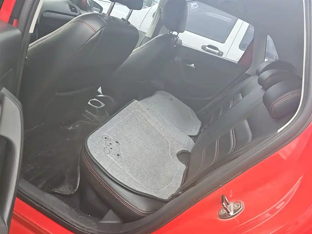 Volkswagen Polo 2018 1.5L Manual Safe Drive фото 17