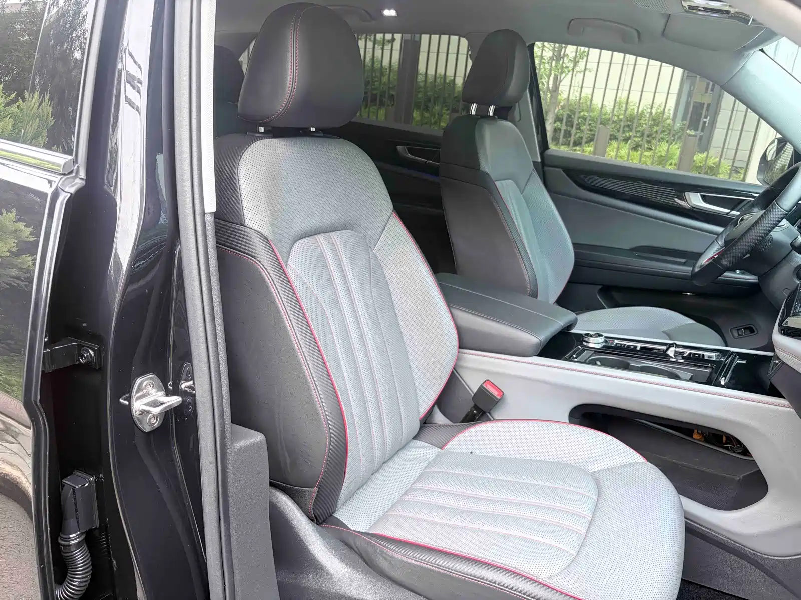 Photo 7 - Volkswagen Teramont