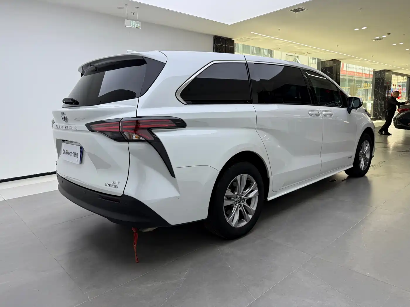 TOYOTA SIENNA
