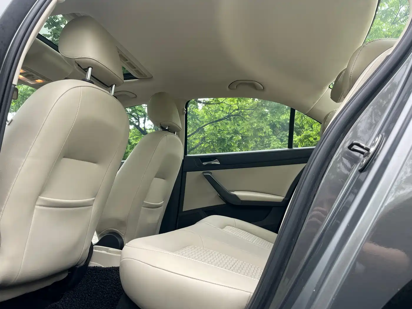 Škoda Rapid 2013 1.6L Automatic Smart Selection фото 5