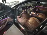 Photo 16 - Mercedes-Benz E-Class