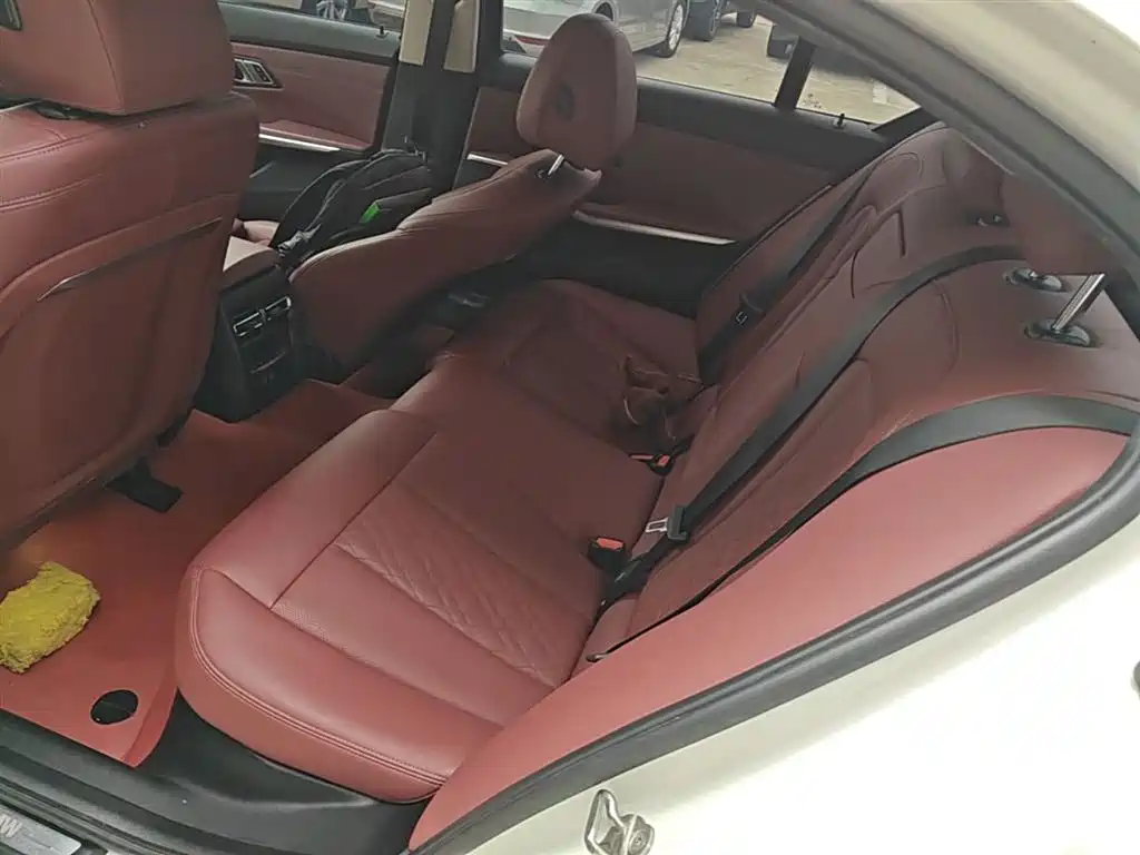 BMW i3 2023 eDrive 40 L Shadowline Package фото 17
