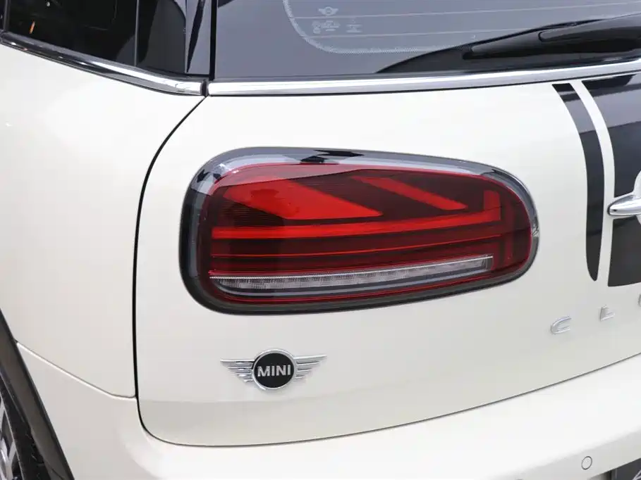 MINI CLUBMAN 2019 2.0T COOPER S фото 31