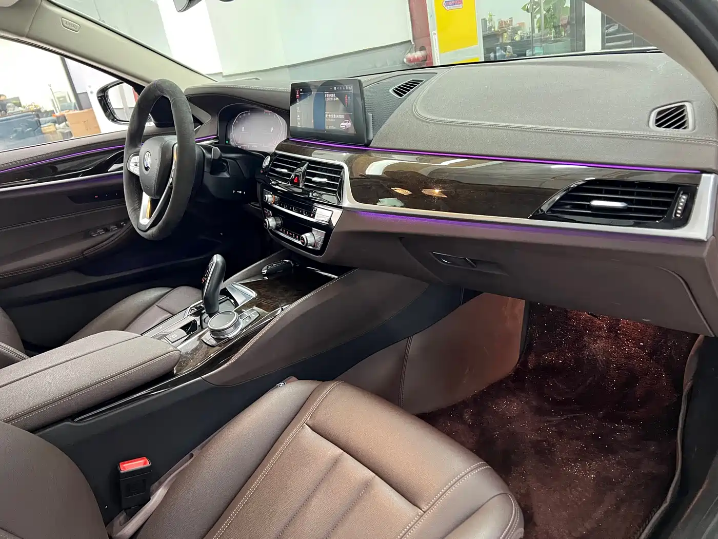 BMW 5 Series 2020 525Li Luxury Package фото 14