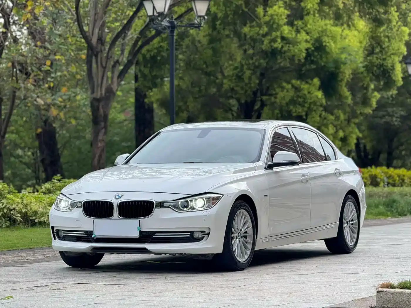 BMW 3 Series 2015 320Li Super Joy Luxury Design Package