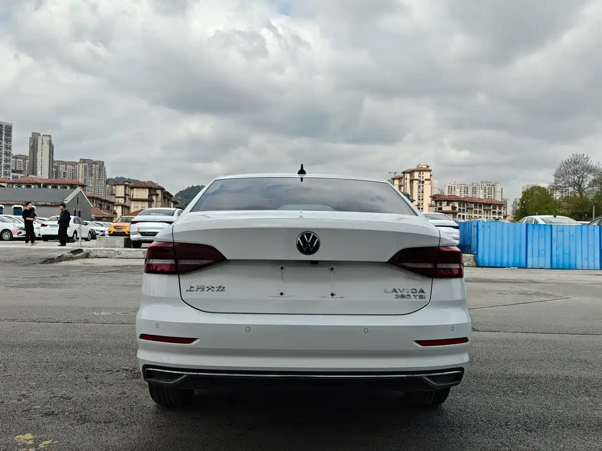 Volkswagen Lavida 2022 280TSI DSG Comfort Edition фото 8