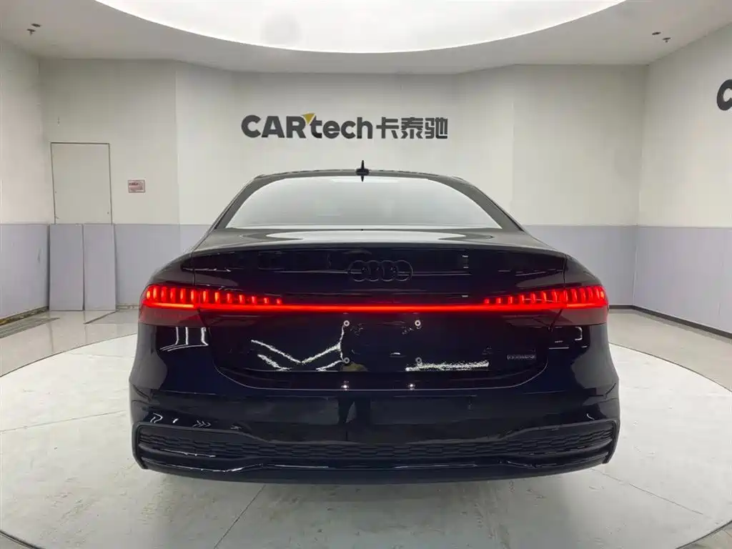 Audi A7L 2023 45 TFSI quattro S-line Black Warrior Edition фото 7