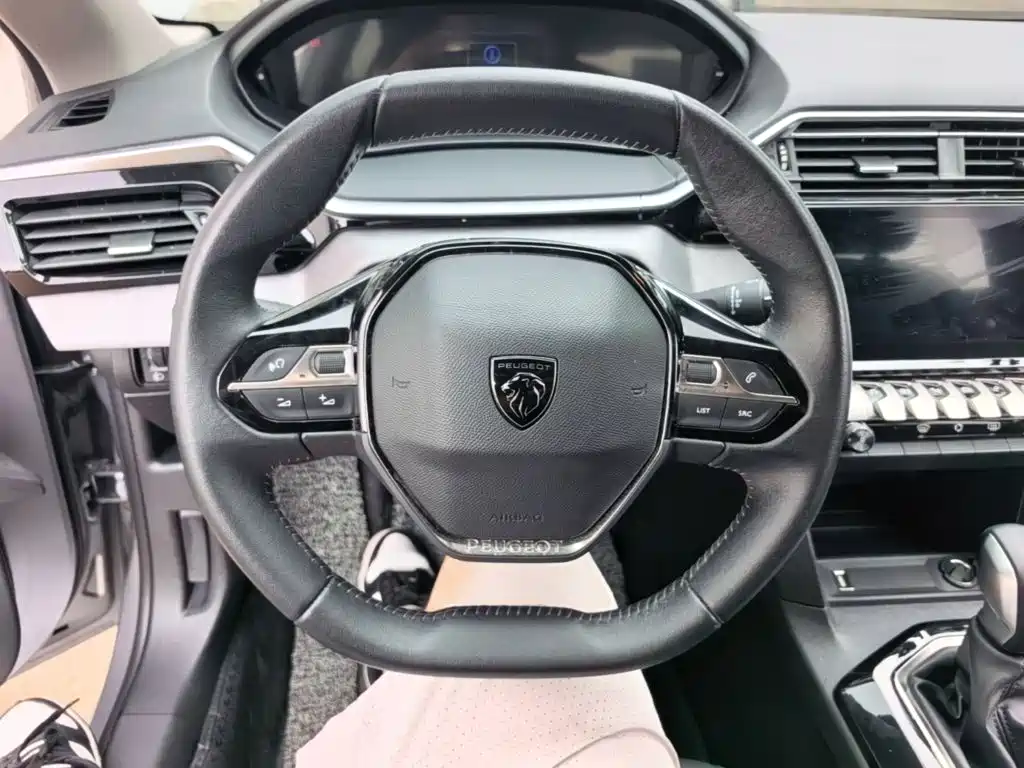 Peugeot 408 2023 2022 1.6T Progressive Edition