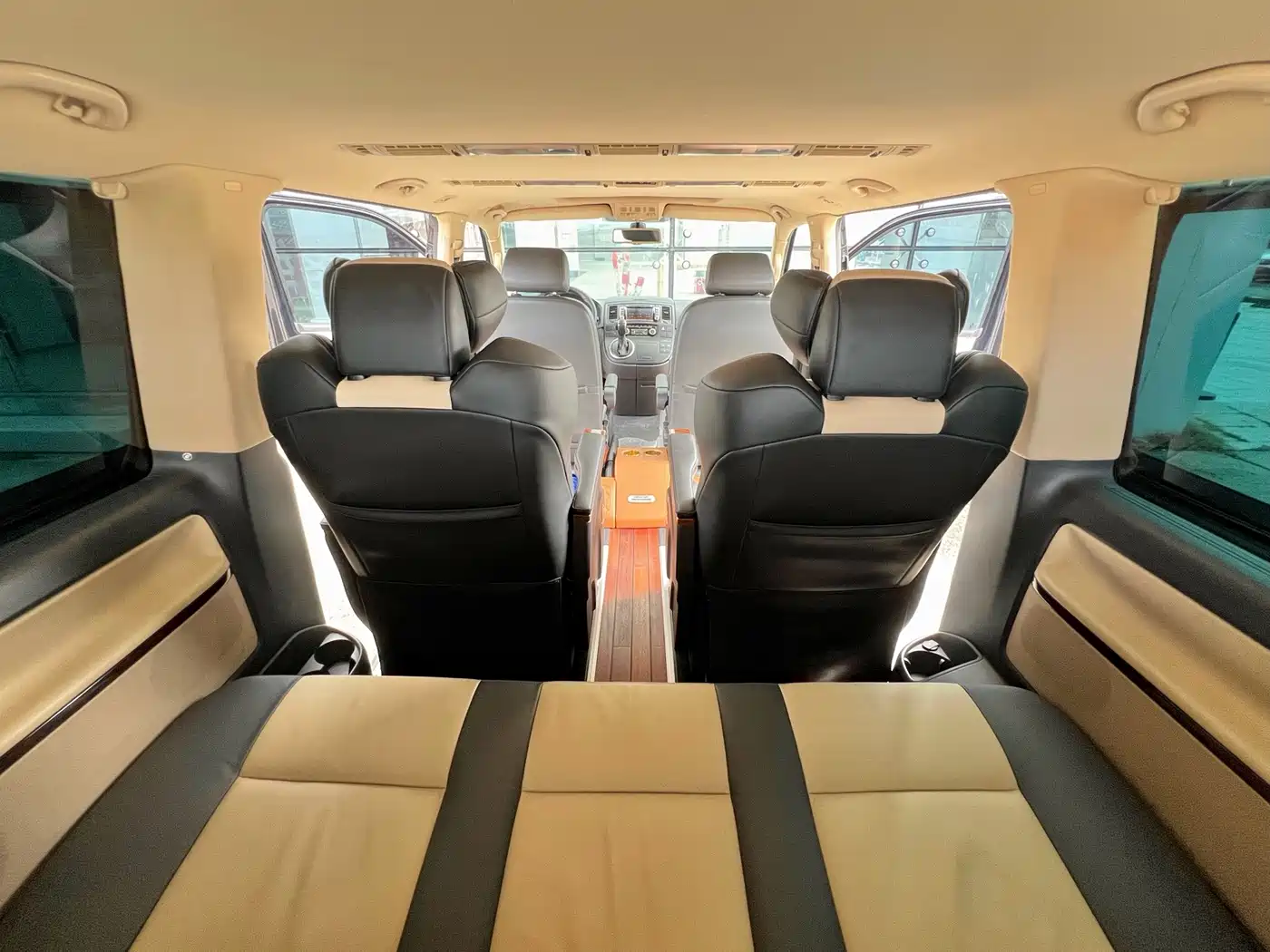 Volkswagen Multivan 2014 2014 2.0TSI AWD Executive