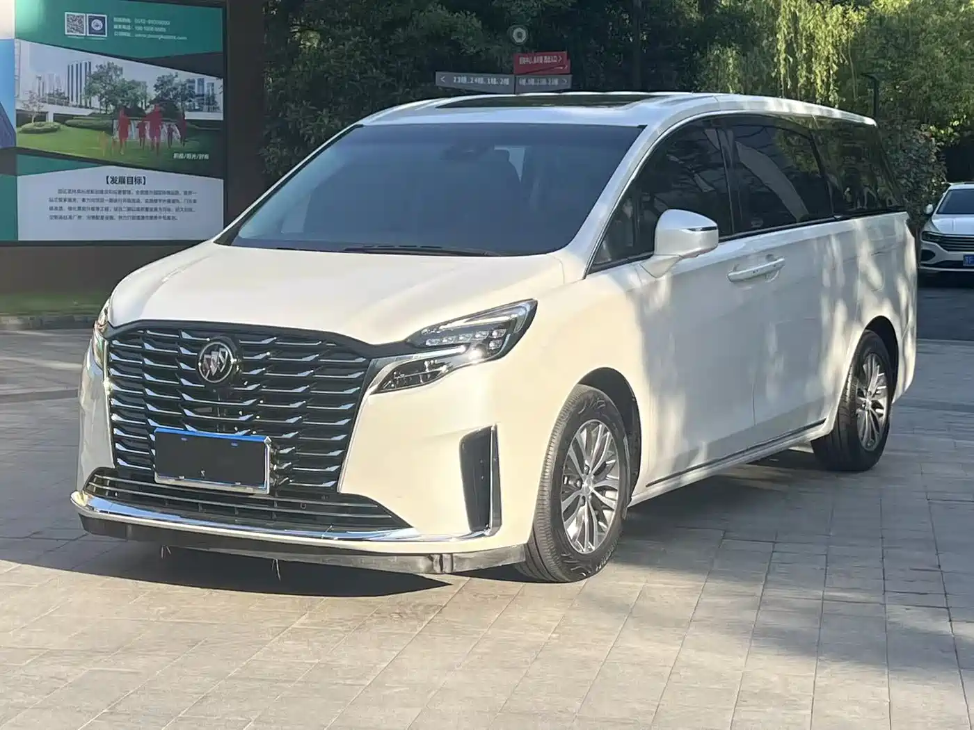 BUICK GL8
