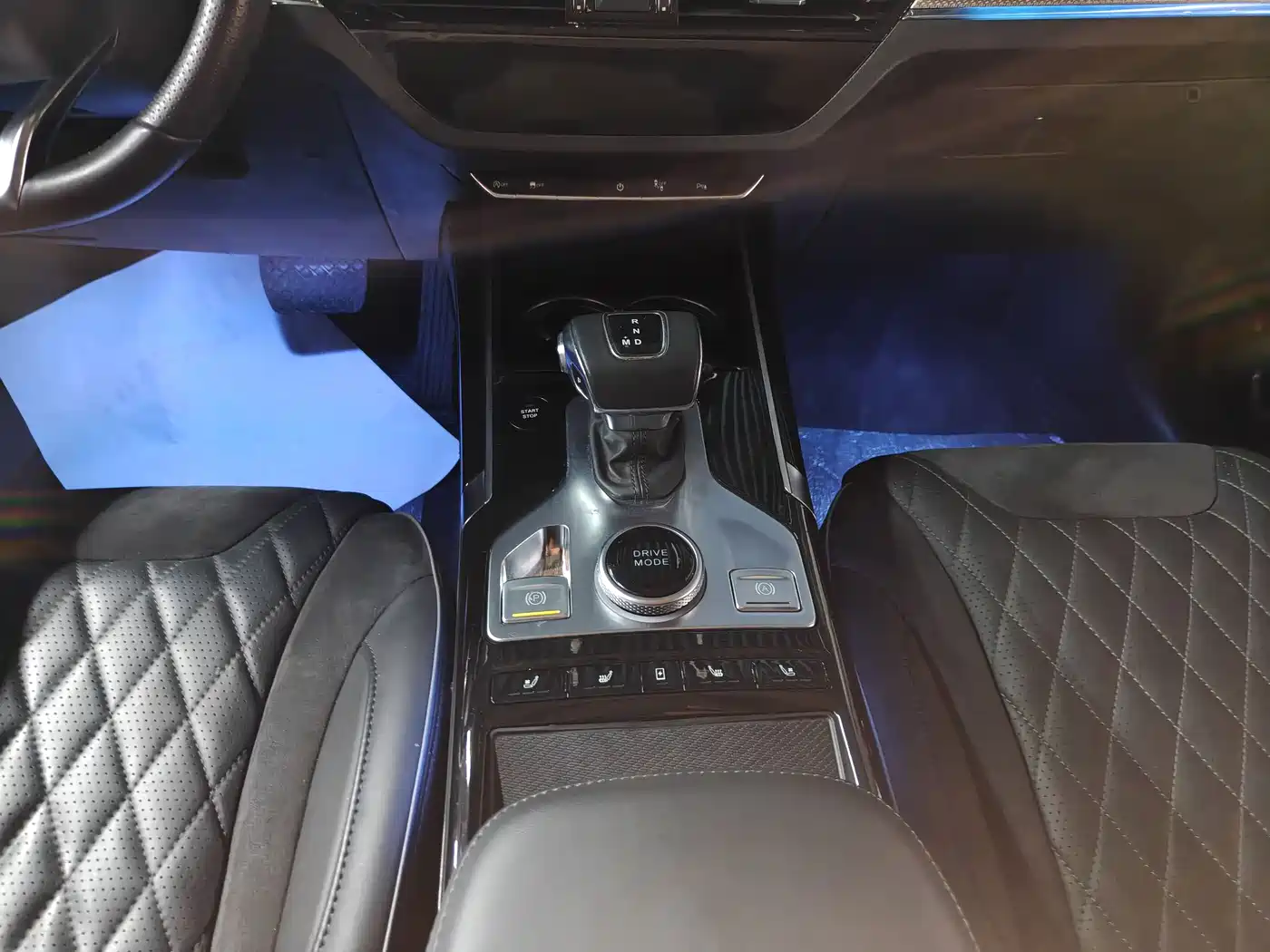 Hongqi HS5 2019 2.0T Smart Connect Joy Edition фото 12