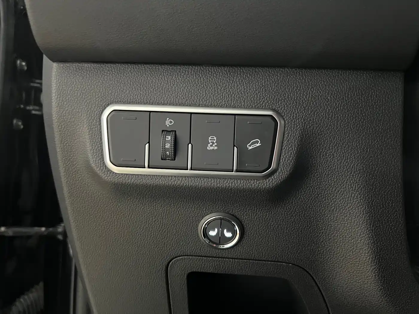 Haval M6 2023 PLUS 1.5T Manual Elite Smart Connect фото 16