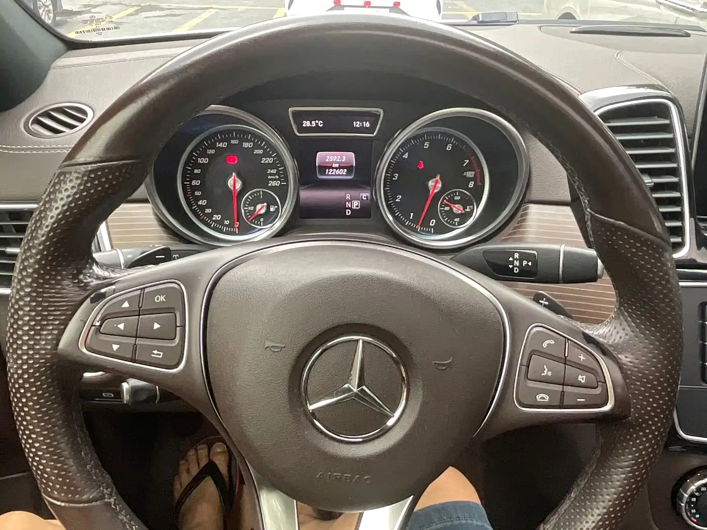 Mercedes-Benz GLE 2019 GLE 320 4MATIC Luxury Collector's Edition фото 10