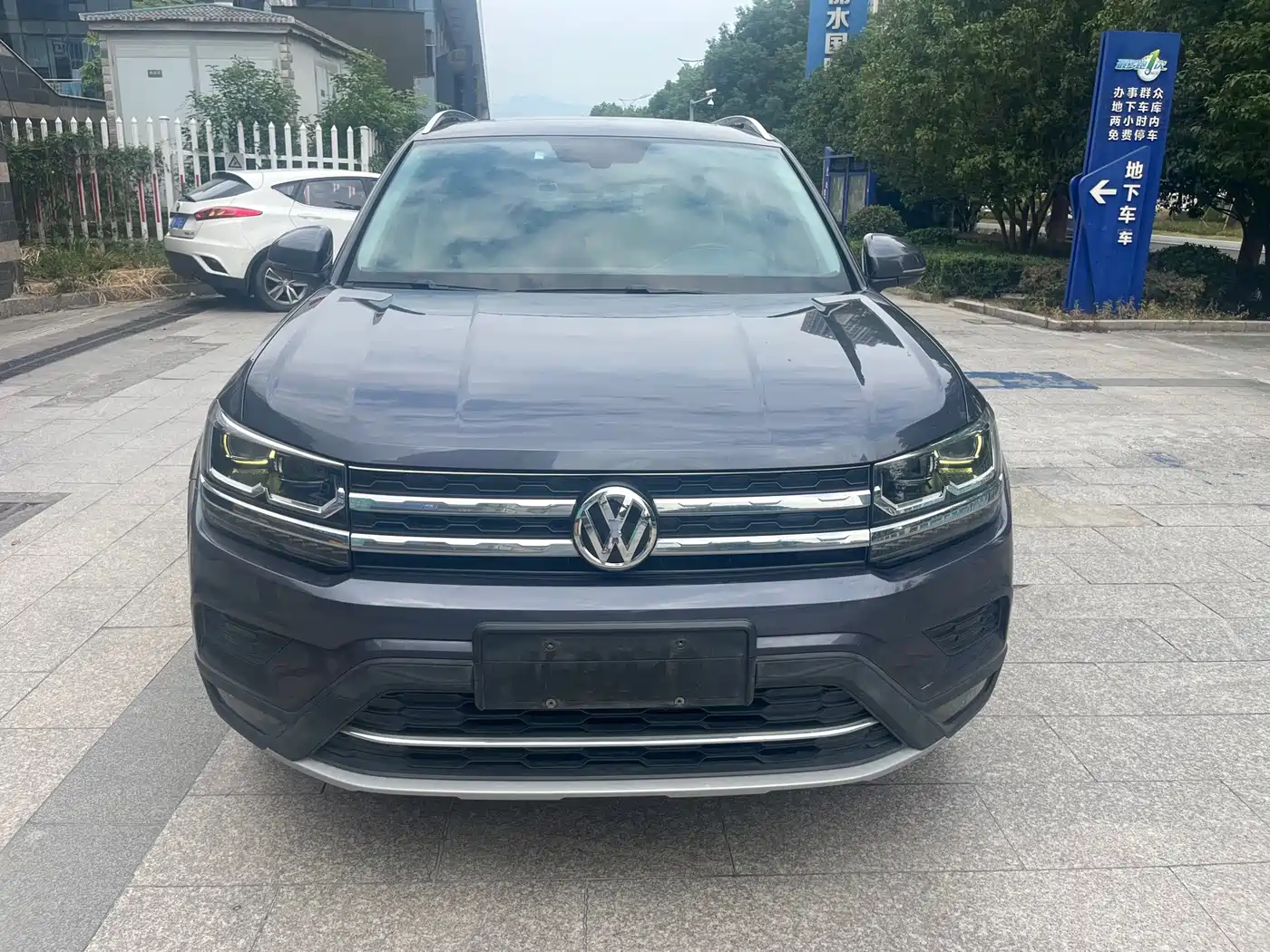 Volkswagen Tharu 2018 2019 330TSI AWD Luxury Edition China VI