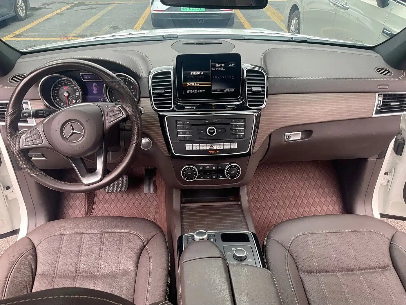 Mercedes-Benz GLE 2019 GLE 320 4MATIC Luxury Collector's Edition фото 9