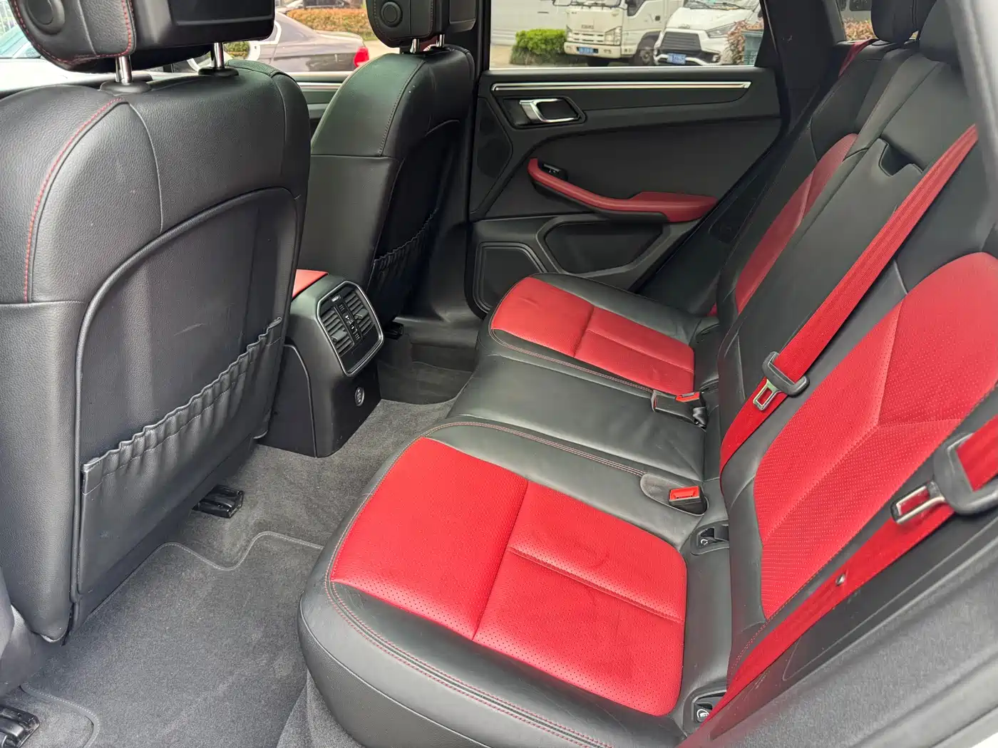 Porsche Macan 2018 Macan 2.0T фото 10