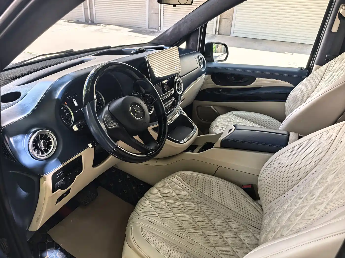 Mercedes-Benz Vito 2021 2.0T Elite 7-Seater фото 10