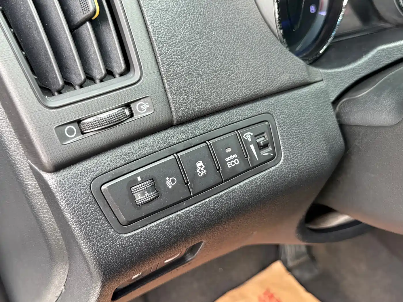 Hyundai Sonata 2013 2013 Model 2.0L Automatic Leading Edition