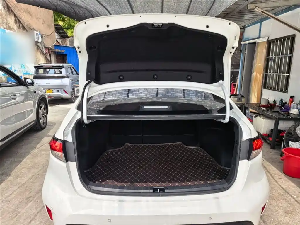 Toyota Levin 2022 185T CVT Luxury Edition фото 19