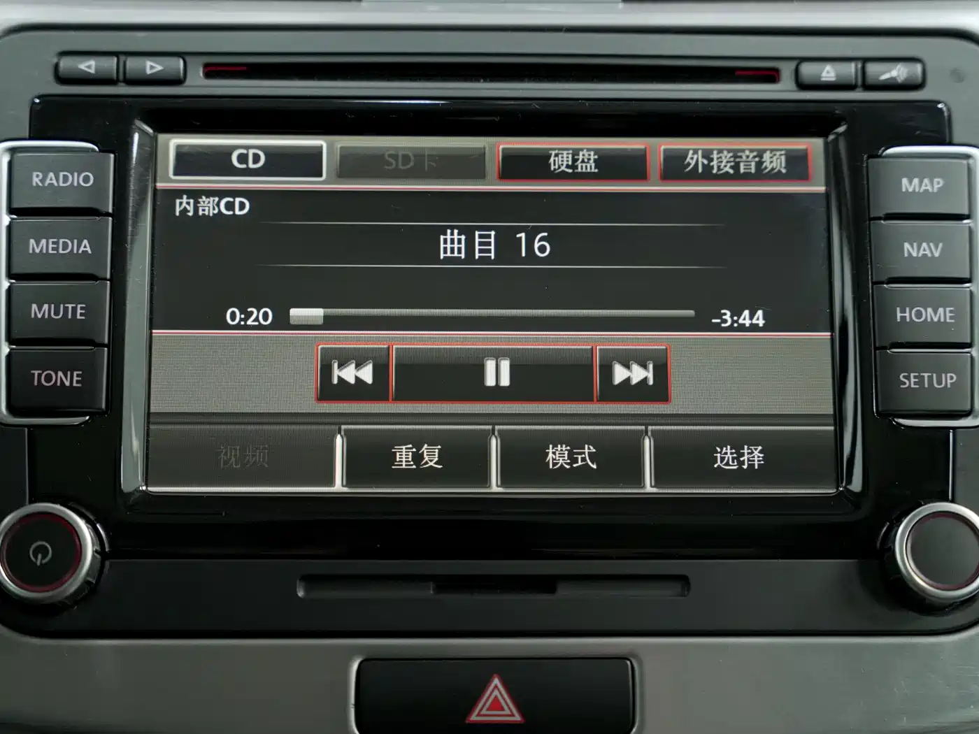 Volkswagen Magotan (Import) 2012 Wagon 2.0TSI Luxury фото 7