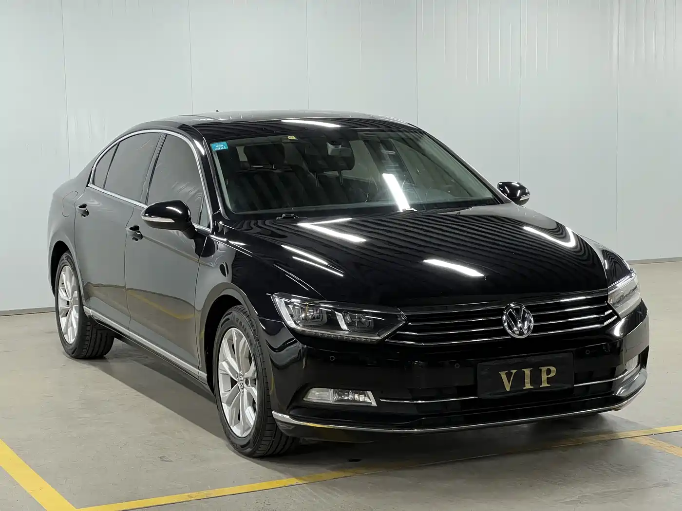 Volkswagen Magotan 2019 330TSI DSG Luxury China V фото 3