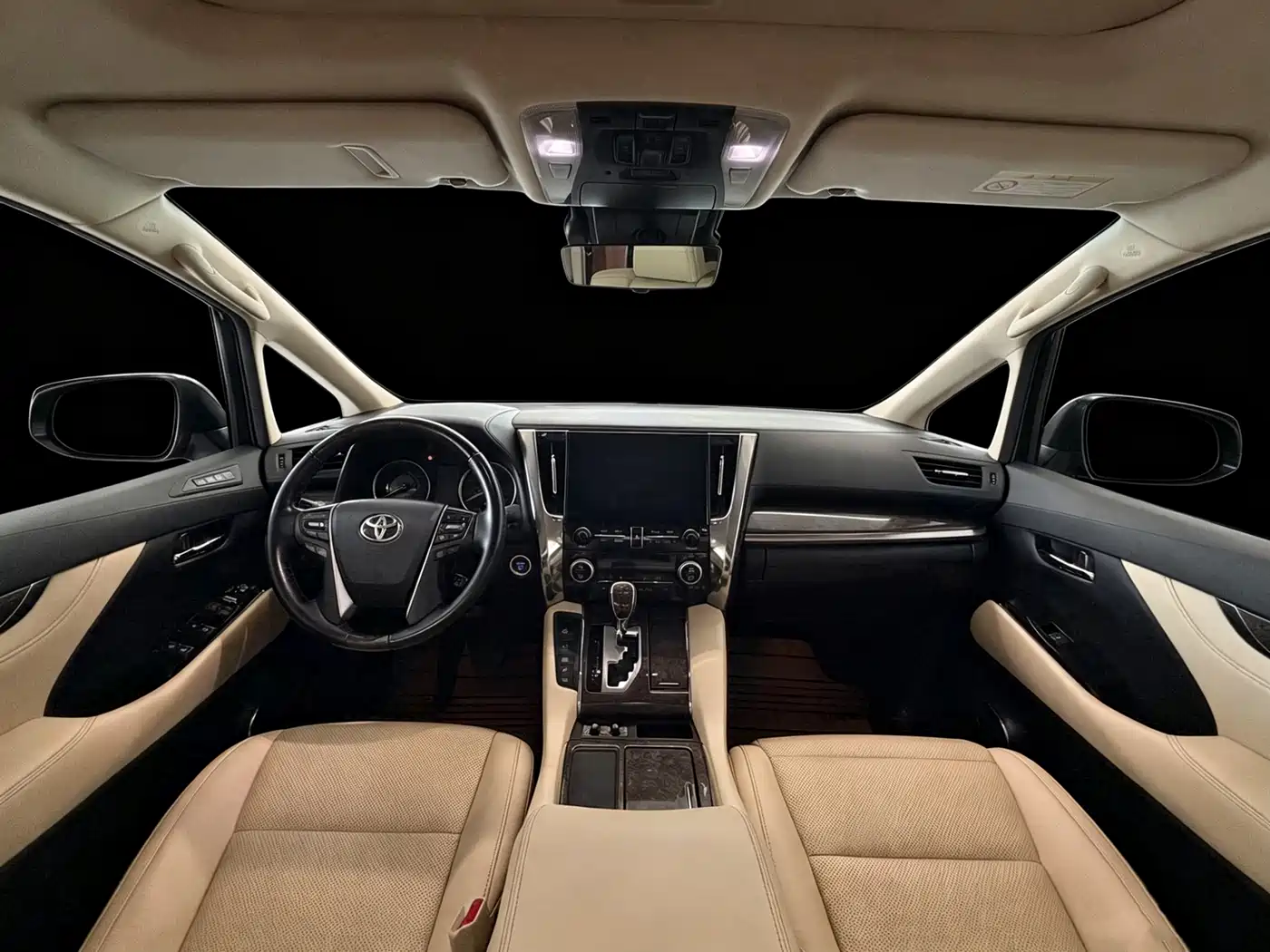 Toyota Alphard 2021 Hybrid 2.5L Premium фото 4