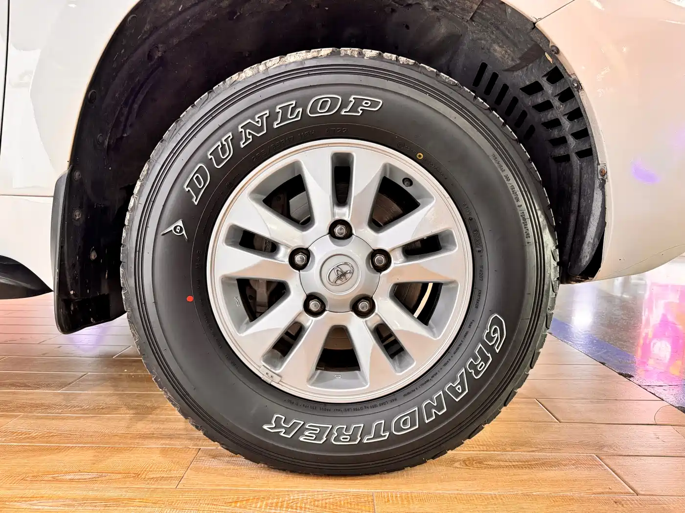 Toyota Land Cruiser 2012 4.0L Automatic VX фото 21