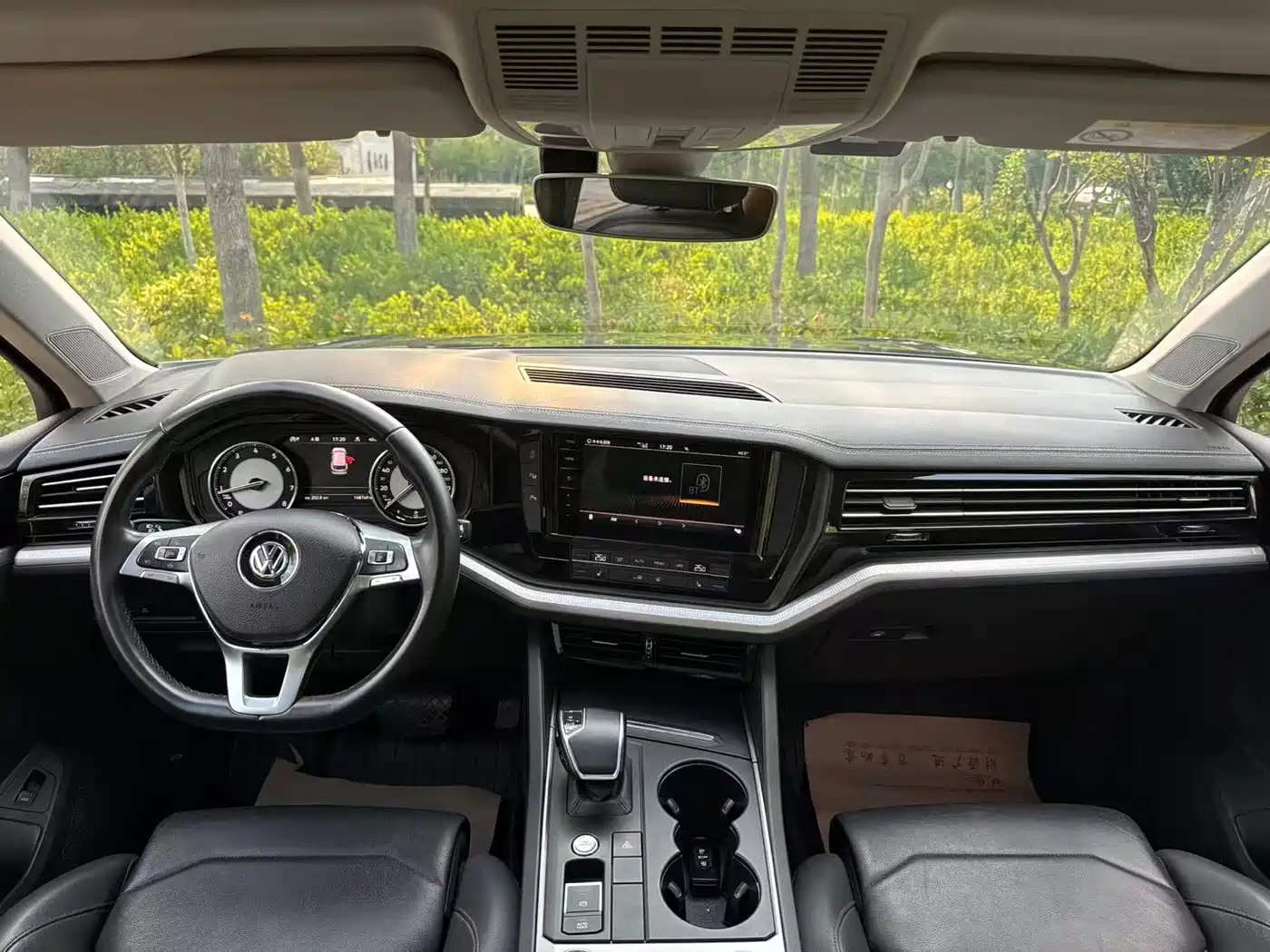 Фото 9 - Volkswagen Touareg