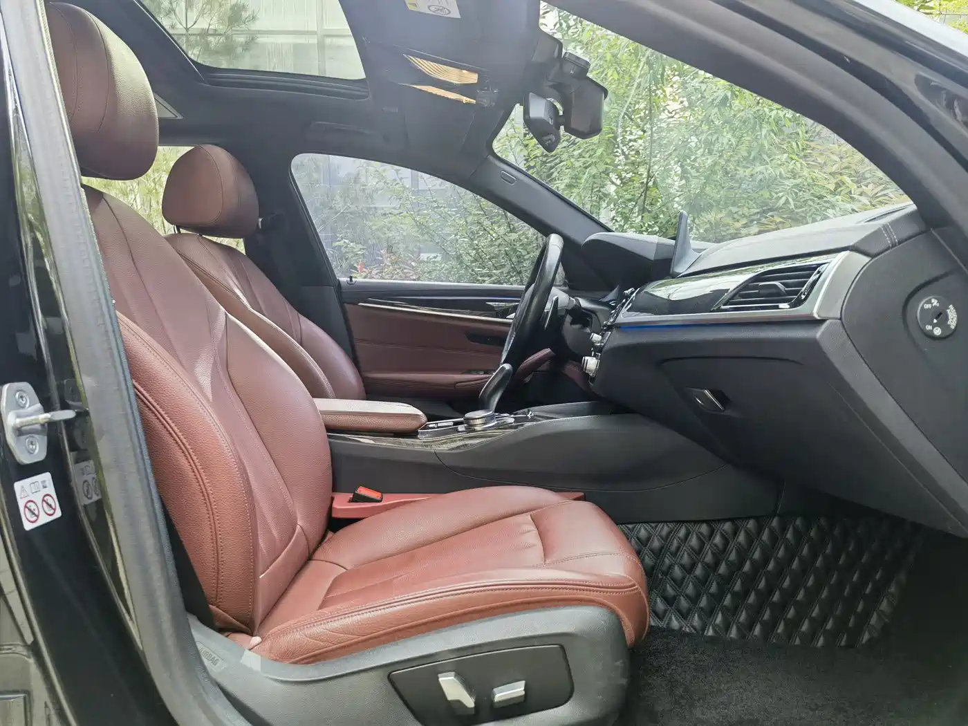 BMW 5 Series 2020 530Li Leading M Sport Package фото 13