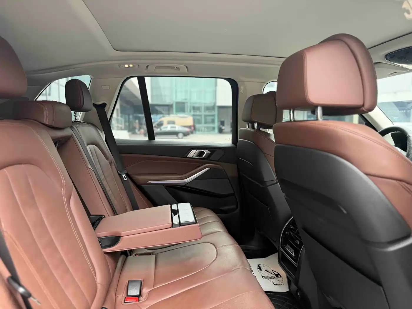BMW X5 (Import) 2021 xDrive40i Exclusive M Sport Package фото 6