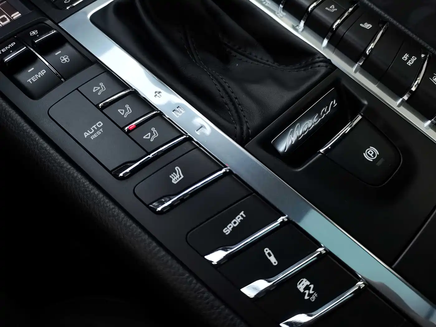 Porsche Macan 2017 Macan 2.0T фото 14