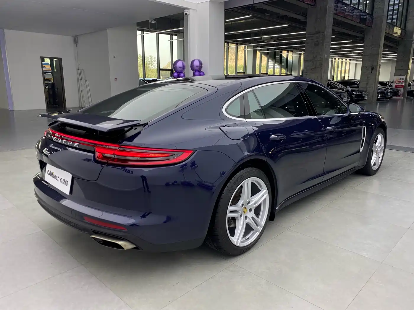 Porsche Panamera 2017 Panamera 4 Executive Long Wheelbase 3.0T фото 35