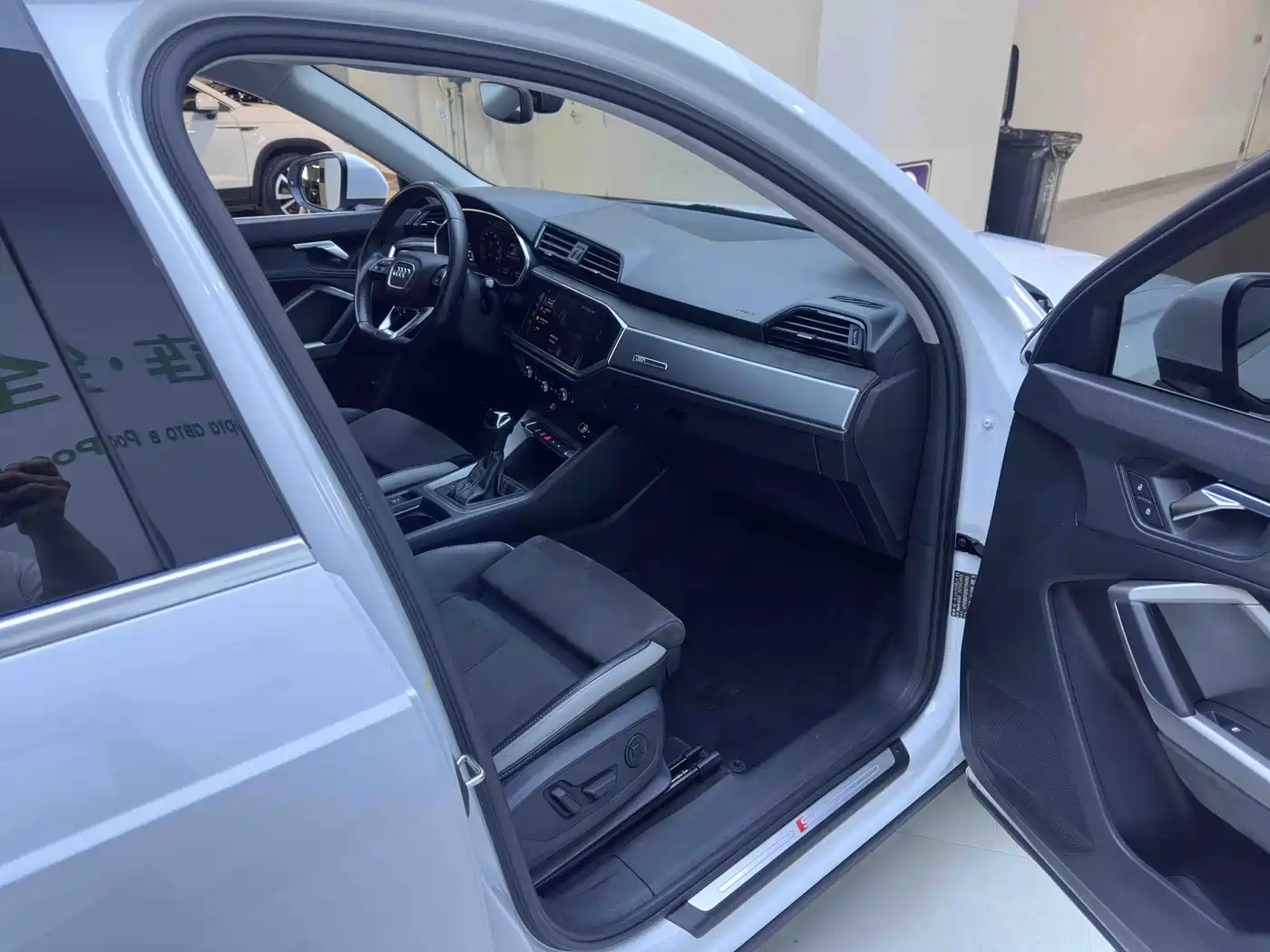 Audi Q3 2023 35 TFSI Fashion Dynamic (1.4T) фото 11
