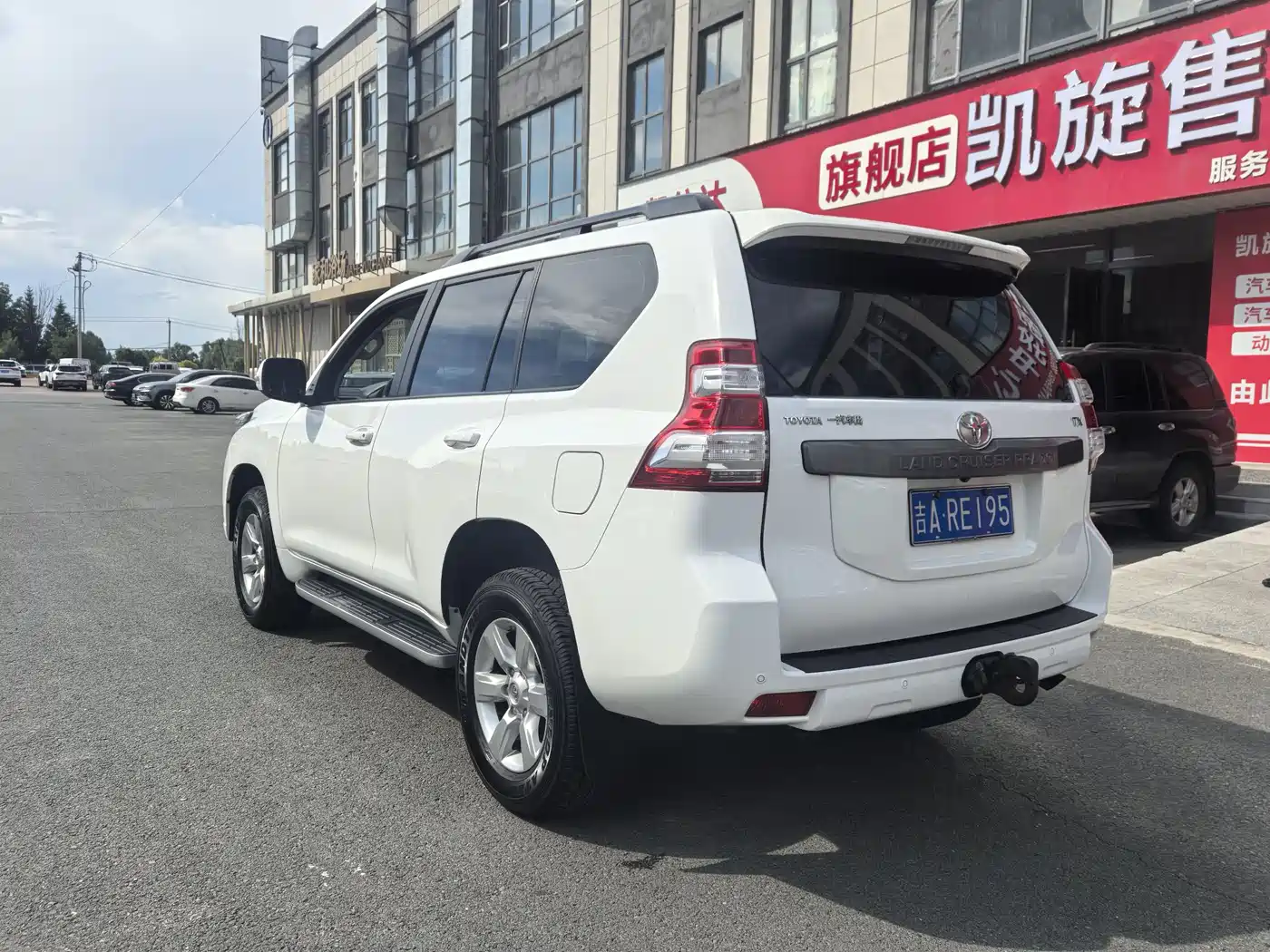 Фото 9 - Toyota Prado