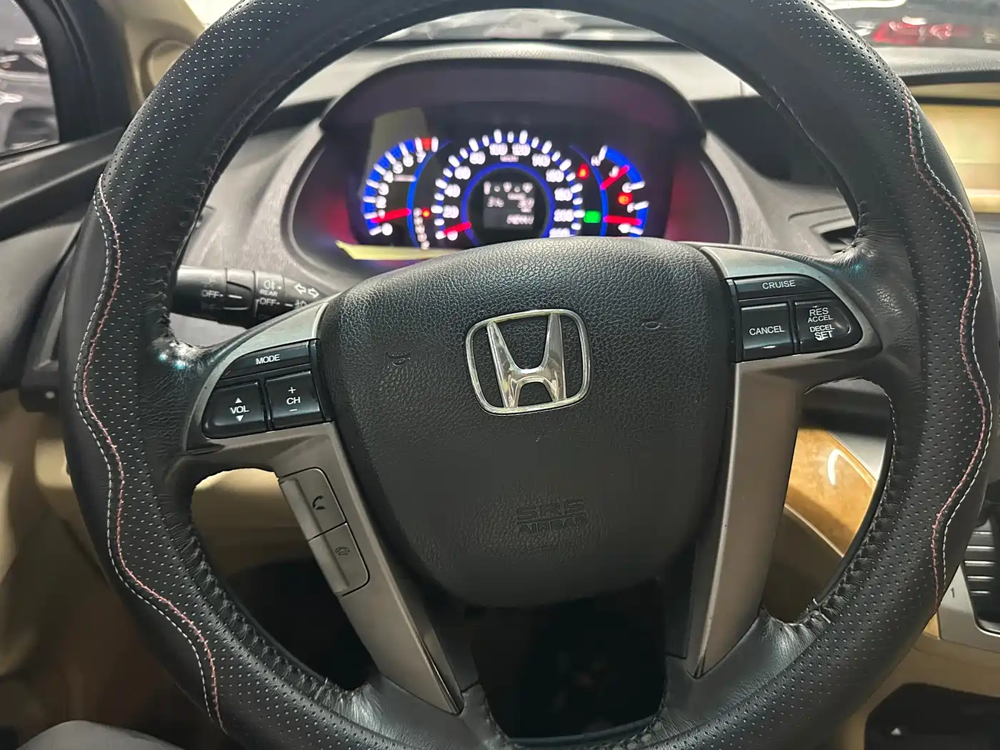 Фото 4 - Honda Odyssey
