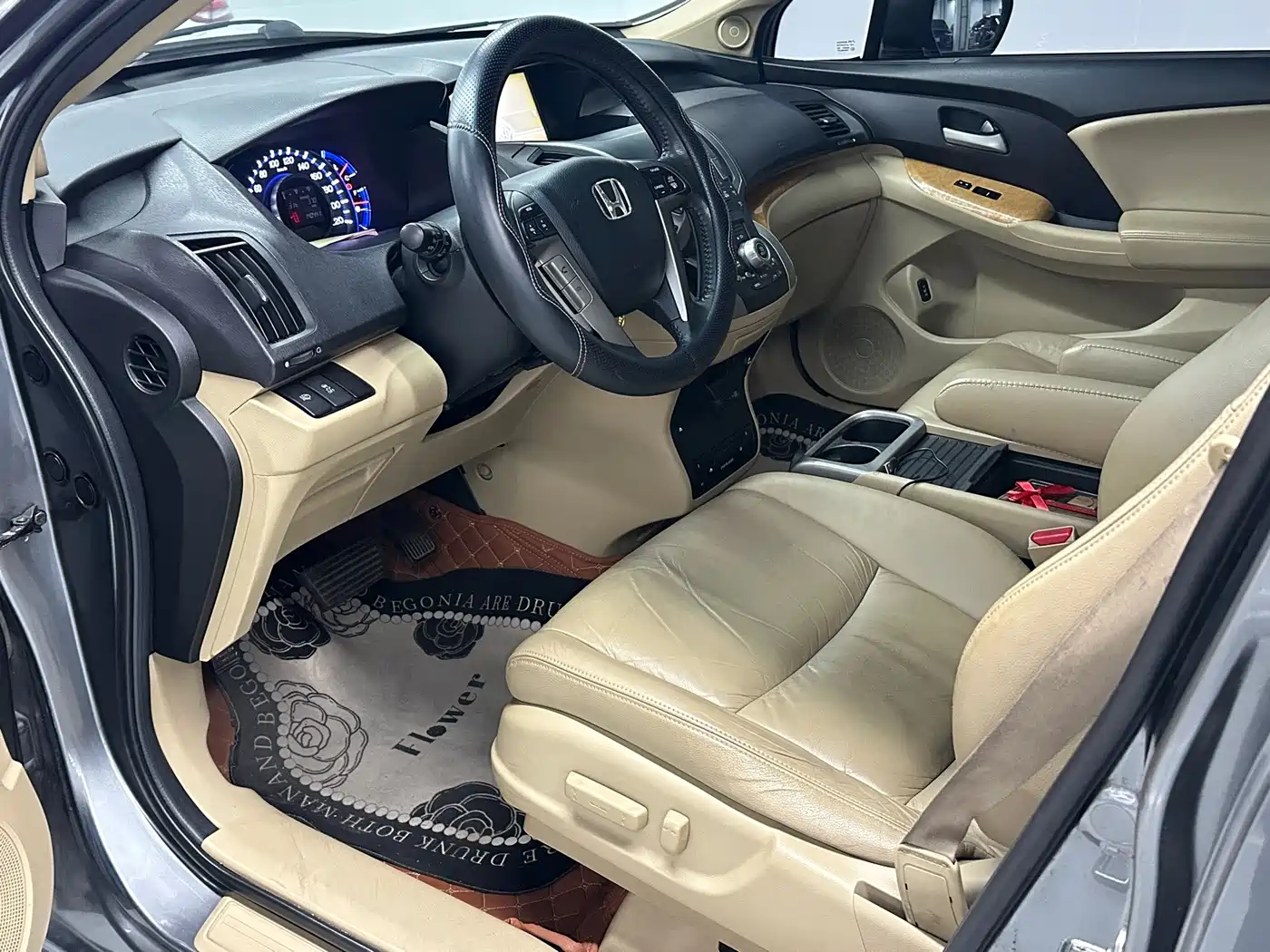 Фото 9 - Honda Odyssey