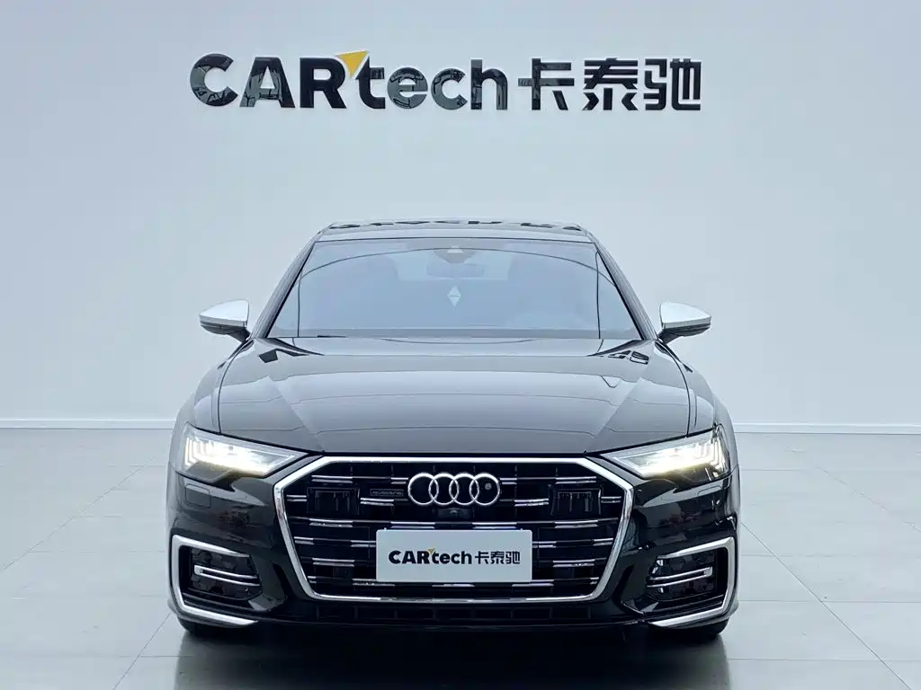 Фото 2 - Audi A6L