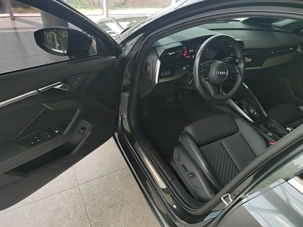 Audi A3 2021 Sportback 35 TFSI Fashion Elegance фото 23
