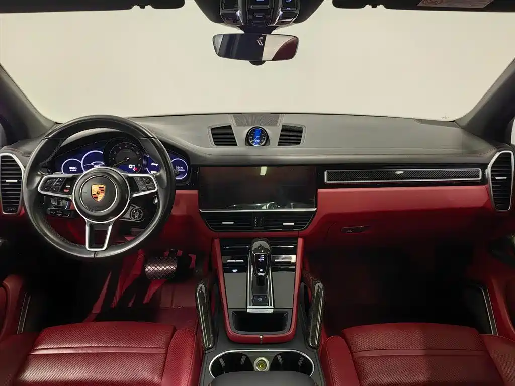 PORSCHE CAYENNE NEW ENERGY
