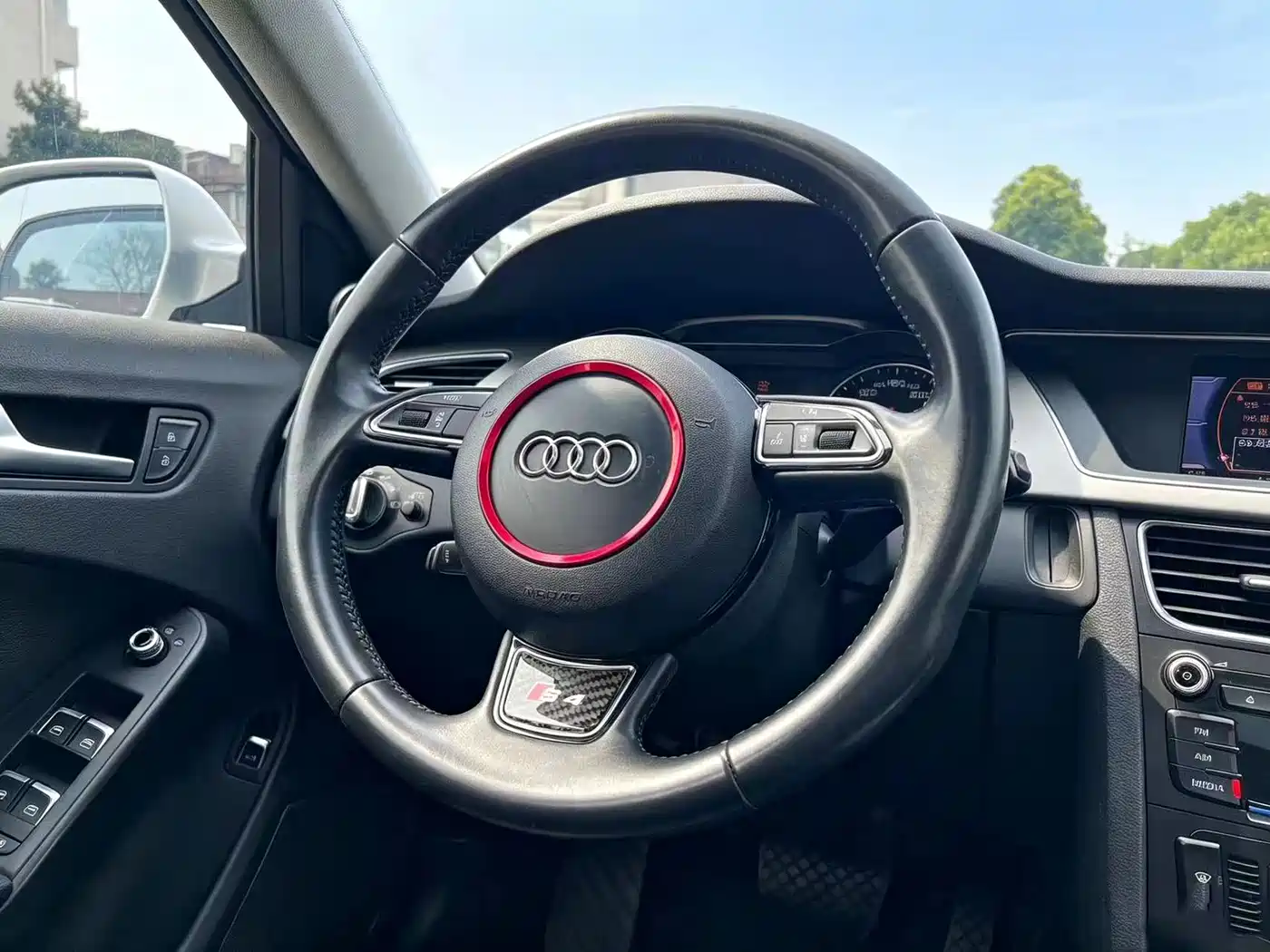 Audi A4L 2013 35 TFSI Automatic Comfort фото 12