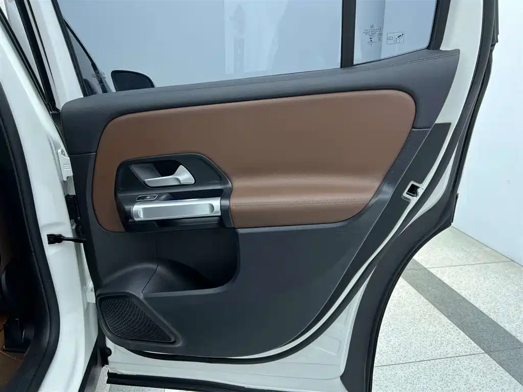 Mercedes-Benz GLB 2023 GLB 220 Style фото 24