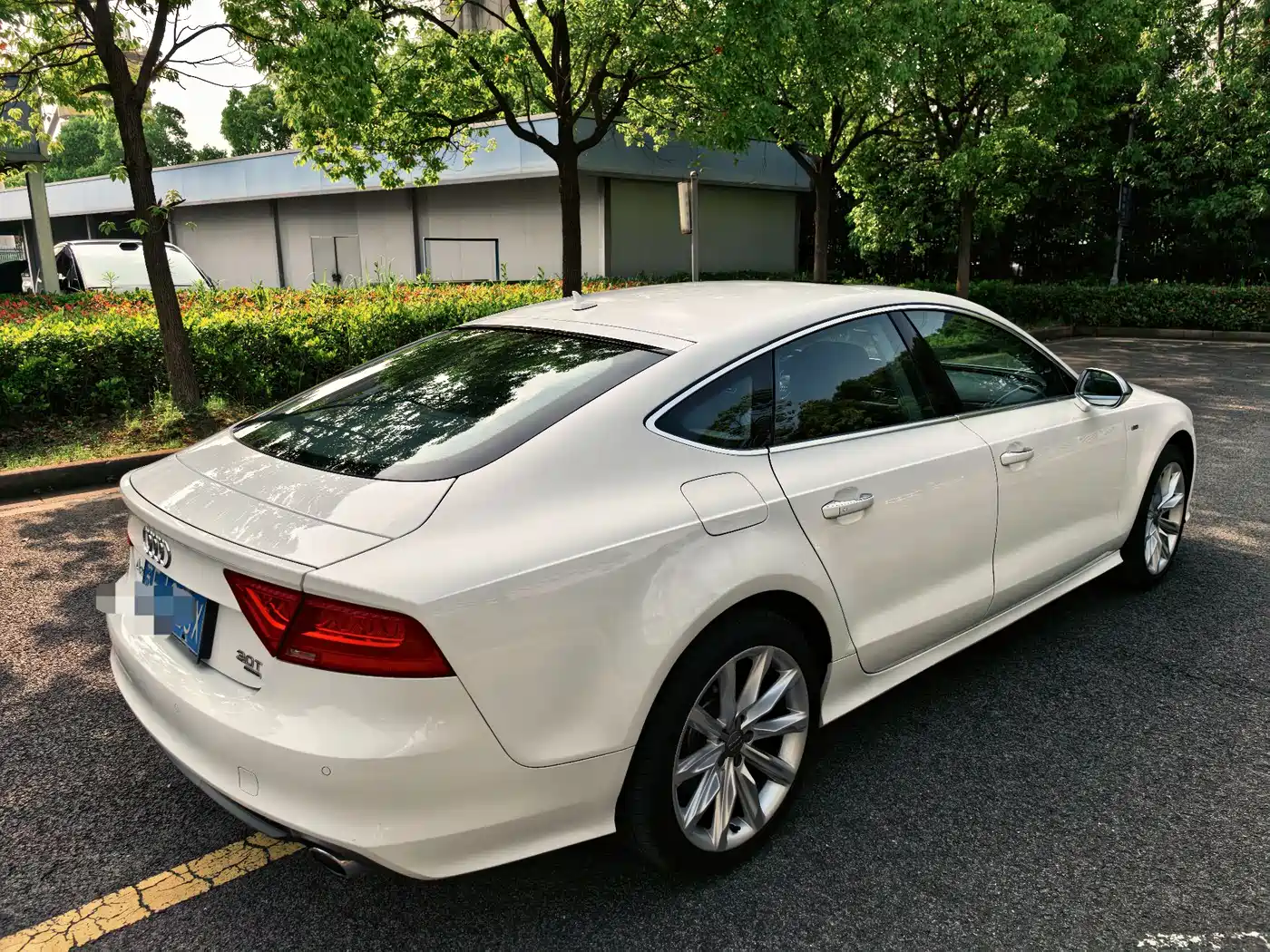Audi A7 2012 3.0TFSI quattro Luxury Model фото 5